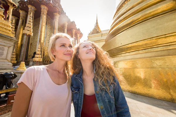 Bangkok, Tayland'ı keşfeden turistler — Stok fotoğraf