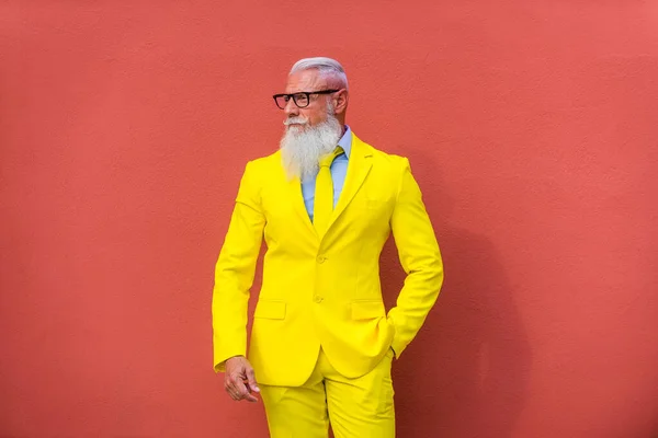 Senior Man Met Hipster Baard Stijl — Stockfoto
