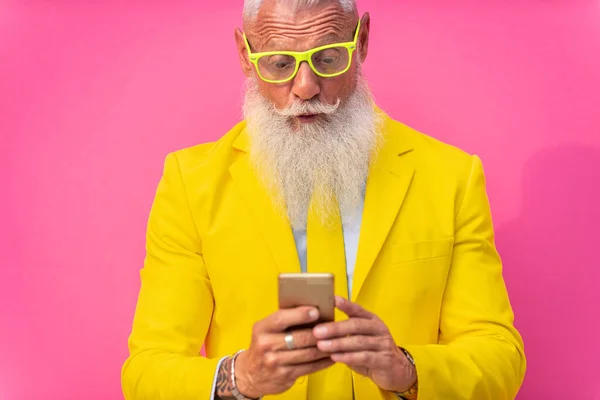 Senior Man Met Hipster Baard Stijl — Stockfoto