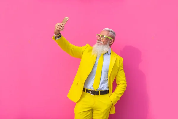 Hombre Mayor Con Barba Estilo Hipster — Foto de Stock