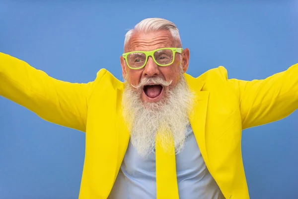 Senior Man Met Hipster Baard Stijl — Stockfoto