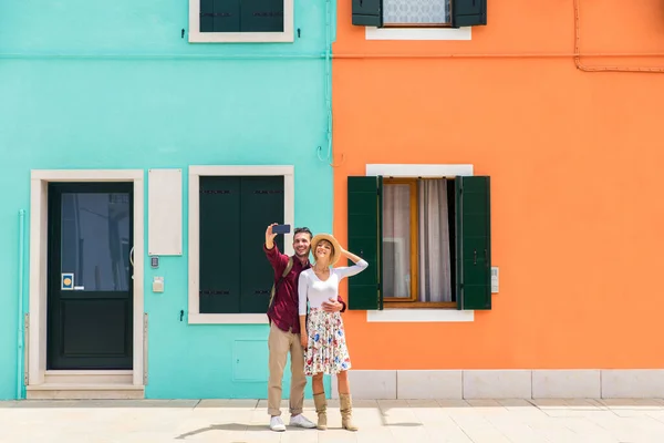 Schönes Junges Paar Das Spaß Beim Besuch Venedigs Hat Touristen — Stockfoto