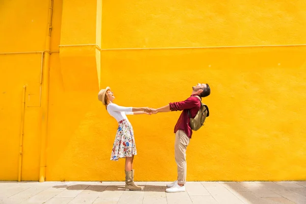 Beau Jeune Couple Qui Amuse Visitant Venise Touristes Voyageant Italie — Photo