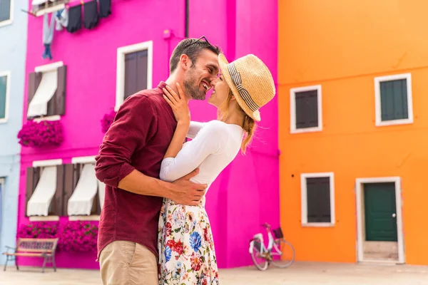 Beau Jeune Couple Qui Amuse Visitant Venise Touristes Voyageant Italie — Photo