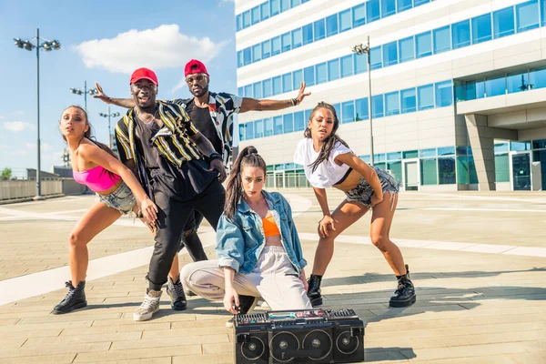 Hip Hop Crew Dancing Multiracial Group People Having Fun Outdoors — Stock Photo, Image