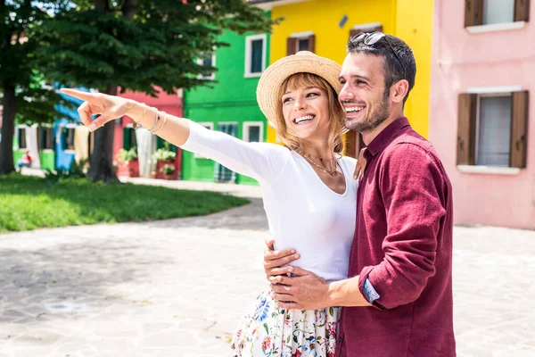 Een Jong Stel Venetië Lifestyle Reismomenten Prachtige Italiaanse Stad Concepten — Stockfoto