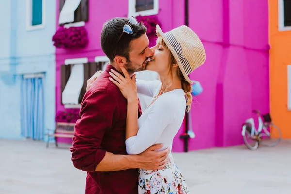 Young Couple Venice Lifestyle Travel Moments Beautiful Italian City Concepts — Stock Photo, Image