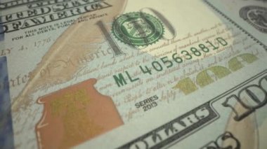 Birçok Amerikan banknotları Laowa 24 mm Probe lenslerinden makro çekimde döner. 4 Temmuz 1776. Bağımsız Gün