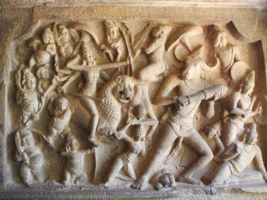 Eski bir tapınağın duvarı, Tamil Nadu, Mahabalipuram şehri.