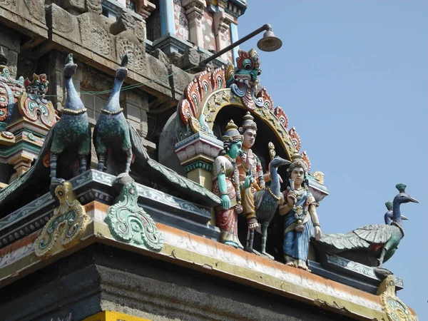 Rzeźby w hinduskiej świątyni, Indie, Tamilskie nadu — Zdjęcie stockowe