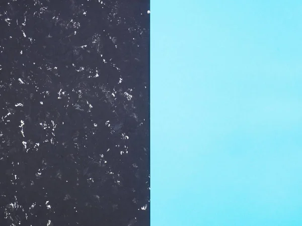 蓝色帆布的黑色混凝土背景 — 图库照片