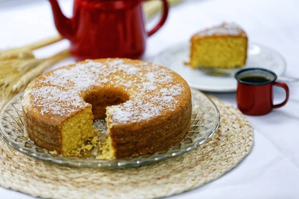 Zelfgemaakte Maïsmeel Cake Met Kokos Thee — Stockfoto