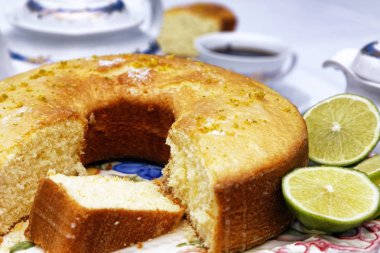 Çeşitli Tatların Ev Yapımı Pastası