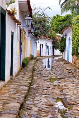 Paraty, Rio de Janeiro, Brezilya - 29 Temmuz 2018 - Paraty şehrinin mimari ve antik sokakları - Rio de Janeiro - Brezilya