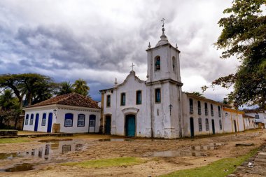 Paraty, Rio de Janeiro, Brezilya - 29 Temmuz 2018 - Paraty şehrinin mimari ve antik sokakları - Rio de Janeiro - Brezilya