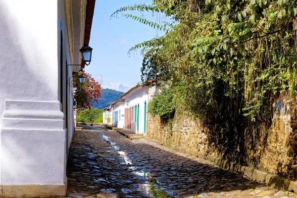 Colonial Πορτογαλικού Στυλ Σπίτια Στις Πλακόστρωτες Δρόμους Στο Ιστορικό Κέντρο — Φωτογραφία Αρχείου