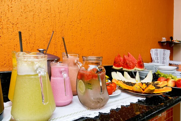 Breakfast Table Juices Fruits Yogurt Glass Jars — Stock Photo, Image