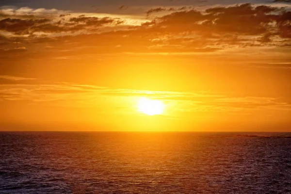 Bellissimo Paesaggio Marino Sorprendente Alba Nell Oceano Atlantico — Foto Stock