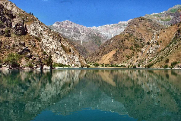 Danau Urungach Tinggi Pegunungan Uzbekistan Yang Kami Sebut Jade Lake — Stok Foto