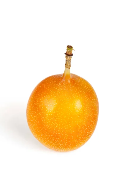 Granadilla aislada sobre un fondo blanco — Foto de Stock