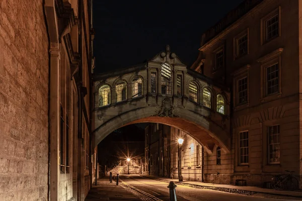 Il romantico Ponte dei Sospiri di Oxford di notte - 2 — Foto Stock