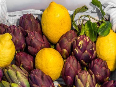 Limonlar & Sahadan yeni çıkmış enginarlar