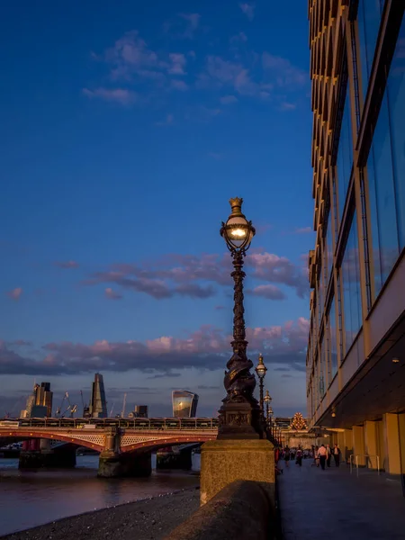 Lâmpada de rua em Londres — Fotografia de Stock