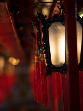 Budist tapınağı Man Mo 'da güzel fenerler - 2