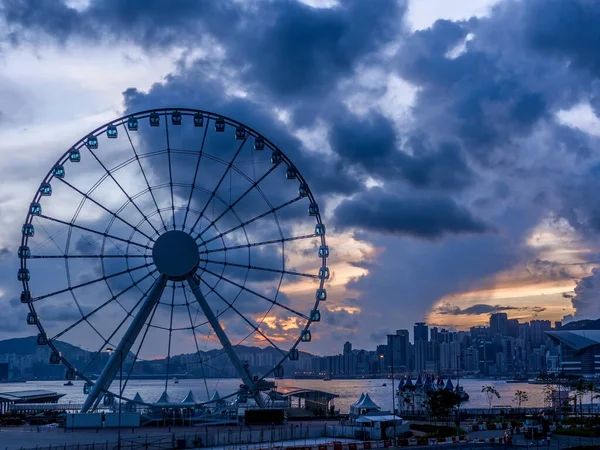 Hong Kong rıhtımında gün doğumu — Stok fotoğraf