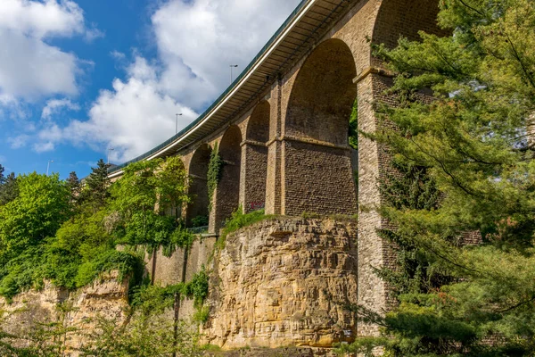 Impressionante ponte ferroviária no Luxemburgo - 2 — Fotografia de Stock