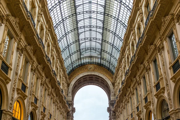View of Galleria Vittorio Emanuele in Milan - 4 — Stock Photo, Image
