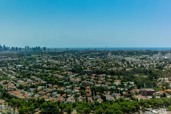 Vista de Tel Aviv de um telhado — Fotografia de Stock