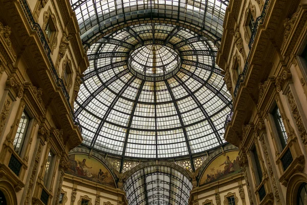 View of Galleria Vittorio Emanuele in Milan - 2 — Stock Photo, Image