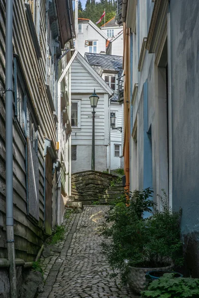 Valli colorati nel centro storico di Bergen ad Aut — Foto Stock