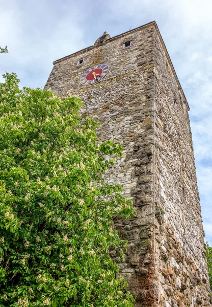 Torre de relógio de Kaiserstuhl na Suíça — Fotografia de Stock
