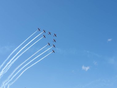 Lenzerheide, İsviçre - 8 Eylül 2018: İsviçre Alplerinde Patrouille Suisse hava gösterisi