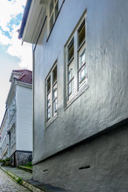 Norveç 'te Bergen' in merkezinde renkli bir cadde