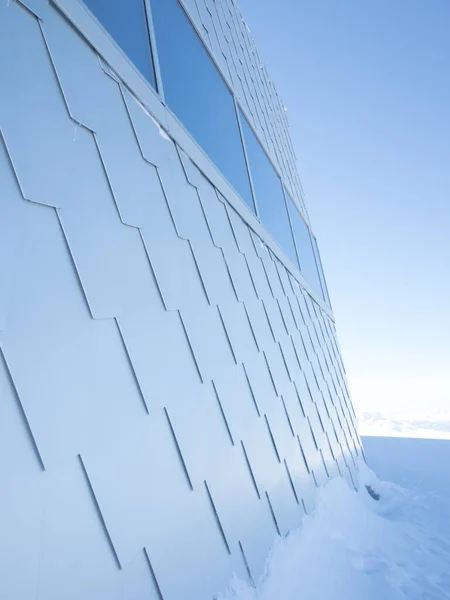 Refúgio Moderno Alto Dos Alpes Suíços — Fotografia de Stock