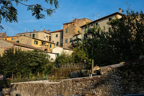 Daken Torens Heuvels Rond Het Middeleeuwse Stadje Guardistallo Toscane — Stockfoto