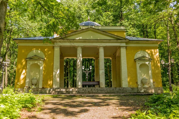 Moskova Daki Tsaritsyno Parkındaki Narastankino Pavyonu Manzarası — Stok fotoğraf