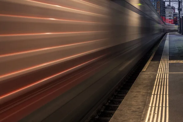 Treno Partenza Dalla Stazione Zurigo — Foto Stock