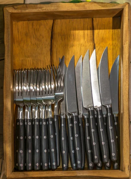 Вилки Ножі Акуратно Розташовані — стокове фото