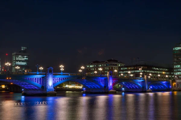 Luzes Coloridas Ponte Southwalk Londres Noite — Fotografia de Stock