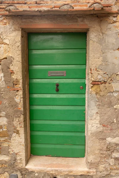 Ușă Verde Orașul Medieval Campiglia Marittima Din Toscana Gaură Pentru — Fotografie, imagine de stoc