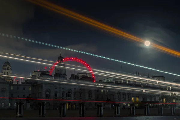 Trilhas Luz Lua Cheia Londres Noite — Fotografia de Stock