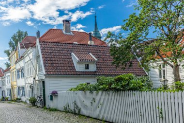 Norveç 'te Bergen' in merkezinde renkli bir cadde