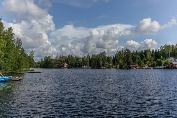 Widok Typową Fińską Wioskę Oravi Latem — Zdjęcie stockowe