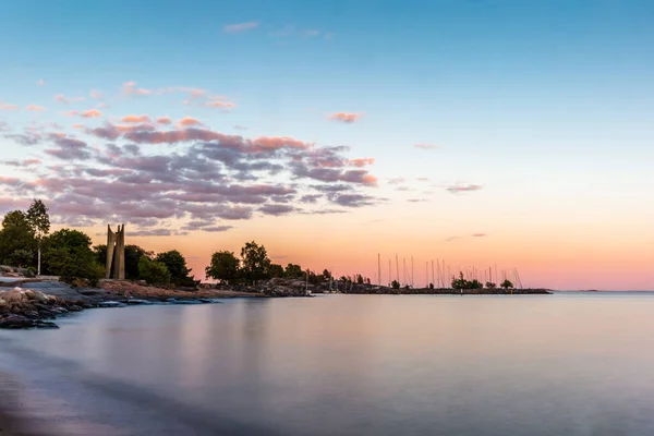 Färgglad Solnedgång Den Fridfulla Marinan Helsingfors Sommaren — Stockfoto