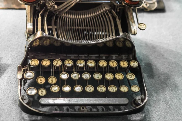 Vintage Typewriter Table — Stock Photo, Image