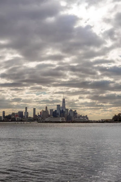 Вид Хмарочоси Манхеттен Нью Йорк Річка Гудзон Взимку Вейхаукену — стокове фото